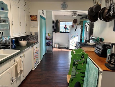 232 W 5th St, Lexington, NC 27292 - photo 6