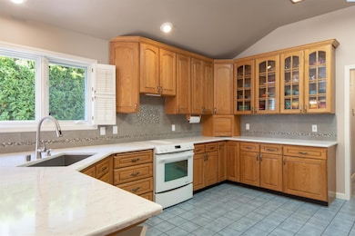 1903 S Zinser St, Kennewick, WA 99338 - photo 7