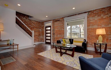 Living Room (3)