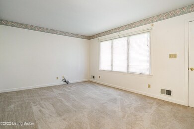 7805 Joyce Dr, Louisville, KY 40219 - photo 7