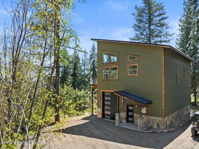 03-Aerial front of home