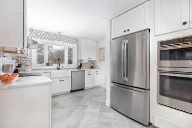 60 Charles St, White River Junction, VT 05001 - photo 3