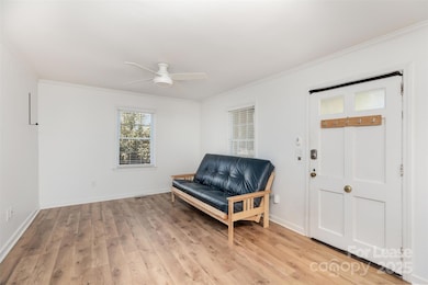 542 Iverson Way, Charlotte, NC 28203 - photo 4