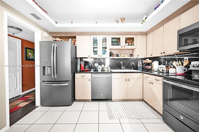 9341 E Bay Harbor Dr unit 3D, Bay Harbor Islands, FL 33154 - photo 3