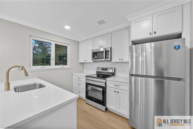 113 Indigo Plaza unit 113A, Monroe Township, NJ 08831 - photo 3