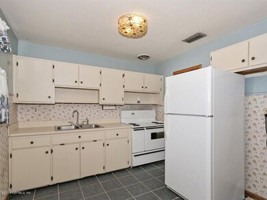 5323 Royce Ave, Jacksonville, FL 32205 - photo 6