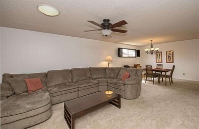 Large Family Room w/solor tube