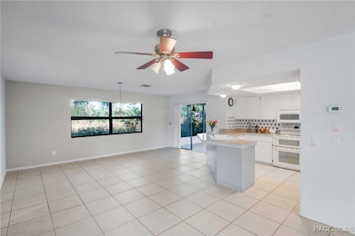 9526 E Village Green Cir, Inverness, FL 34450 - photo 3