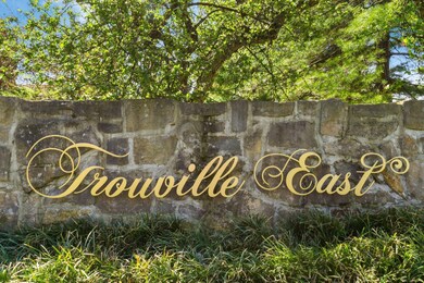 5692 Bastille Place unit 26, Columbus, OH 43213 - photo 3