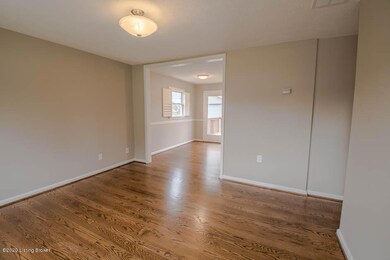 6103 Herron Ct, Louisville, KY 40229 - photo 3