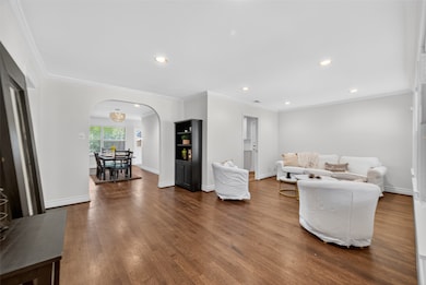 5111 Creekbend Dr, Houston, TX 77035 - photo 3