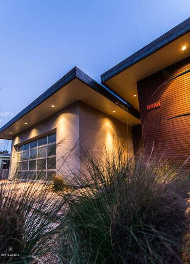 3217 E Campbell-6