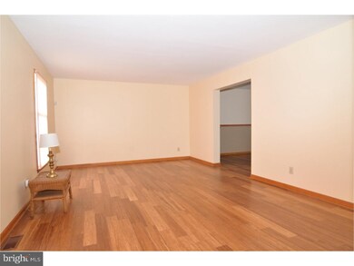 21 Thornfield Cir, Sewell, NJ 08080 - photo 6