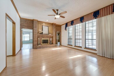 701 Herman Dr, Hurst, TX 76054 - photo 7