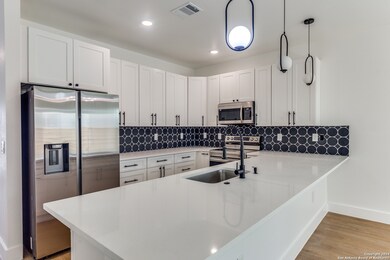 207 Gravel St unit 101, San Antonio, TX 78203 - photo 5