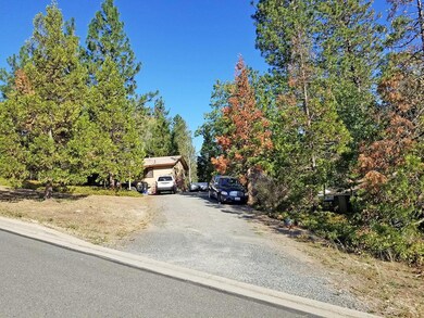 2360 NW Highland Ave, Grants Pass, OR 97526 - photo 3