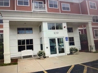 250 Main St unit 211, Hudson, MA 01749 - photo 2