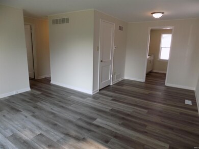 2039 Stevens Ave, Elkhart, IN 46516 - photo 5