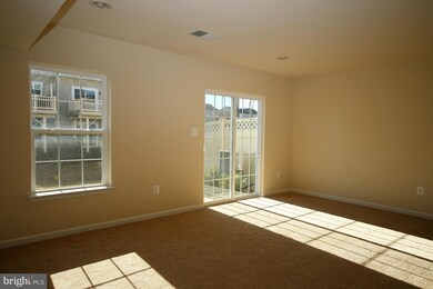 11403 Sandhurst Place, White Plains, MD 20695 - photo 2