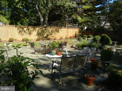 11105 Ardwick Dr, Rockville, MD 20852 - photo 6