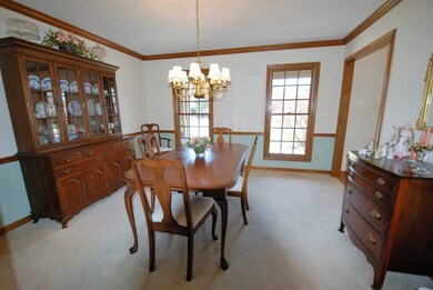 811 Rock Spring Rd, Naperville, IL 60565 - photo 7