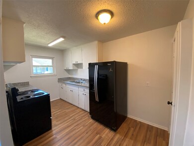 4706 Yellowstone Blvd unit 18, Houston, TX 77021 - photo 3