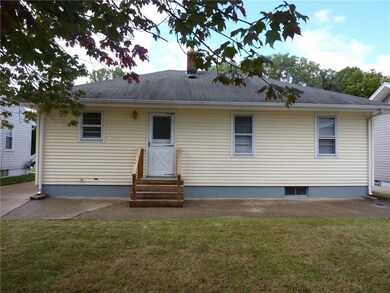 517 Montpelier Ave, Erie, PA 16505 - photo 2