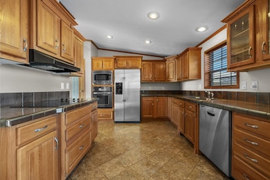 707 Fox Tail Dr, Minot, ND 58701 - photo 5