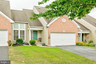 4060 Laurel Ln, Mount Joy, PA 17552 - photo 2