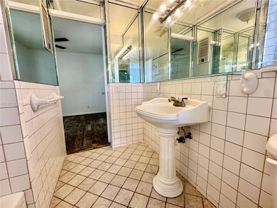 Victoria Park Towers unit 207, Fort Lauderdale, FL 33304 - photo 7