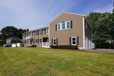 52 Wexford Dr, Mansfield, MA 02048 - photo 2