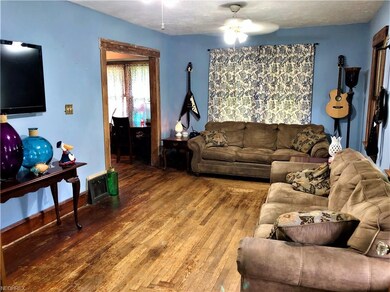 40936 Myrtle Ct, Elyria, OH 44035 - photo 7