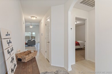 25340 E 87th St S, Broken Arrow, OK 74014 - photo 5