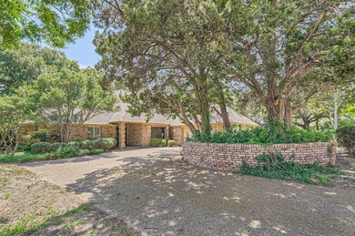 Corner lot with circle drive