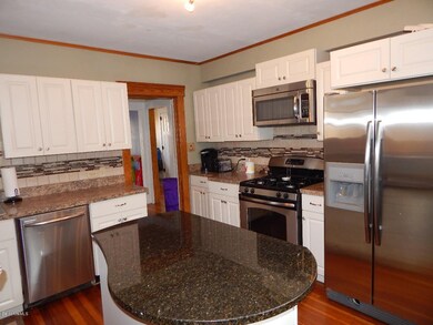 8-Kitchen 2