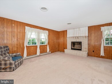 524 Obrecht Rd, Sykesville, MD 21784 - photo 5