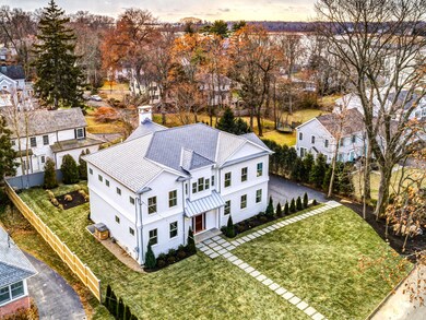 5 Club Ln, Riverside, CT 06878 - photo 2