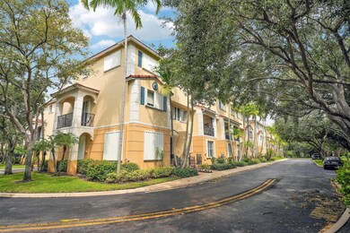 3172 N Greenleaf Cir, Boynton Beach, FL 33426 - photo 2