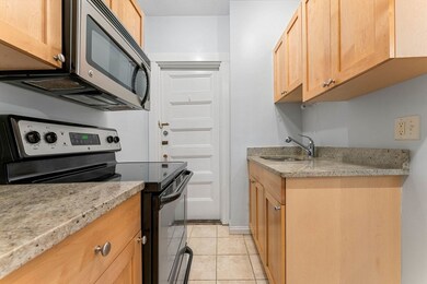 2 Arlington St unit 21, Cambridge, MA 02140 - photo 7