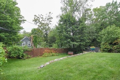 8 Stratfield St, Worcester, MA 01604 - photo 5