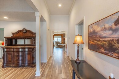 2513 Fox Glenn Cir, Bedford, TX 76021 - photo 4