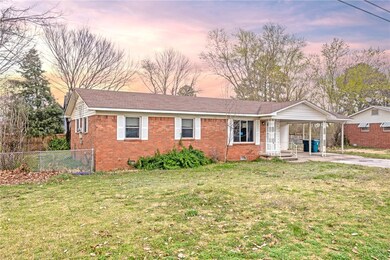 810 W Carson St, Bentonville, AR 72712 - photo 2