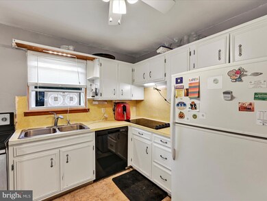 1050 Donna Rd, Orwigsburg, PA 17961 - photo 7