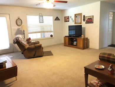 174 Robinson Rd, Lufkin, TX 75904 - photo 7