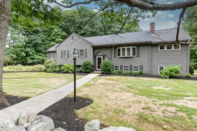 687 Chestnut St, Lynnfield, MA 01940 - photo 2