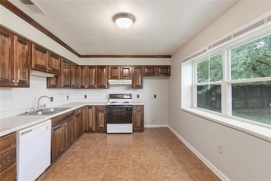 135 Foxbriar St, Slidell, LA 70461 - photo 3