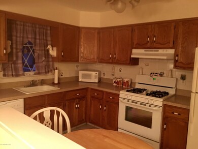 newer kitchen & appliances