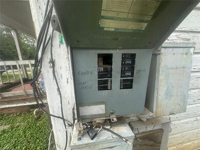 610 Wesley Dr, High Point, NC 27260 - photo 4