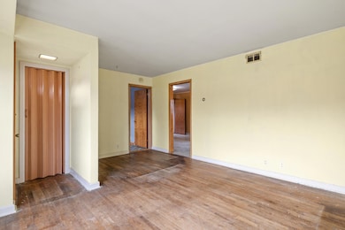 1330 Mayflower Ave, Sheboygan, WI 53083 - photo 5