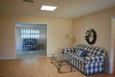 6644 Burpee Dr S, Jacksonville, FL 32210 - photo 7